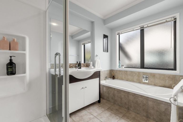 Photo of property in 16 Raukawa Drive, Bethlehem, Tauranga, 3110