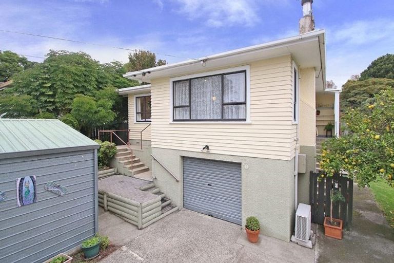 Photo of property in 1/1 Pukeko Lane, Brookfield, Tauranga, 3110