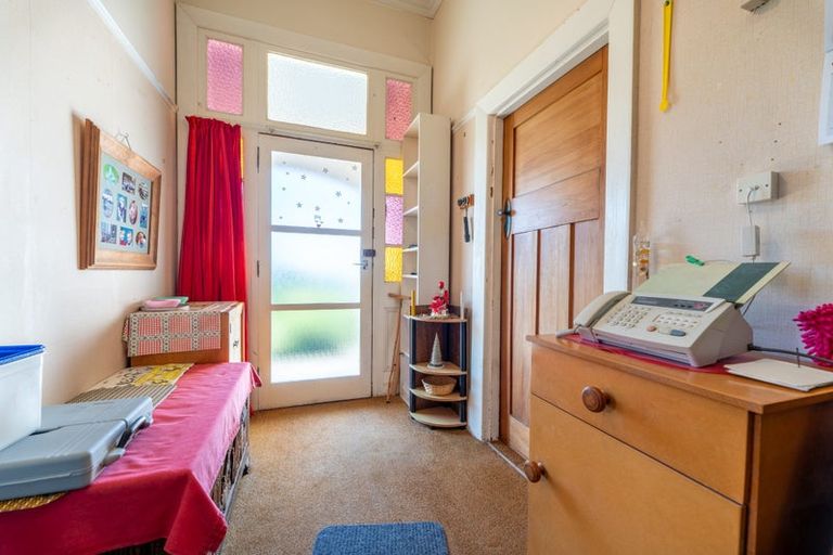 Photo of property in 15 Easons Road, Hampden, 9410