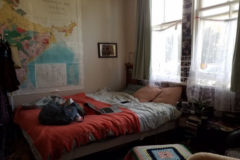 Photo of property in 48 Aurora Terrace, Kelburn, Wellington, 6012