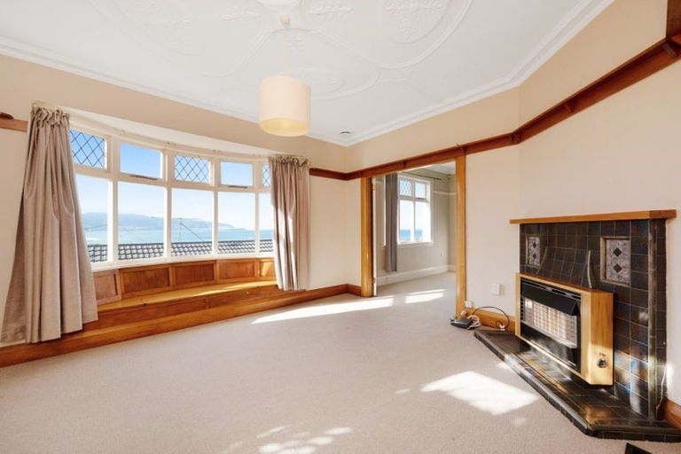 Photo of property in 19 Oku Street, Island Bay, Wellington, 6023