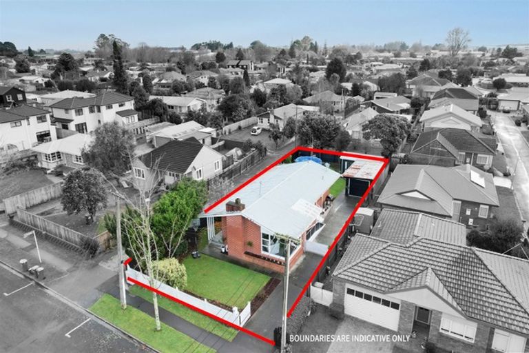 Photo of property in 42 Storey Avenue, Forest Lake, Hamilton, 3200