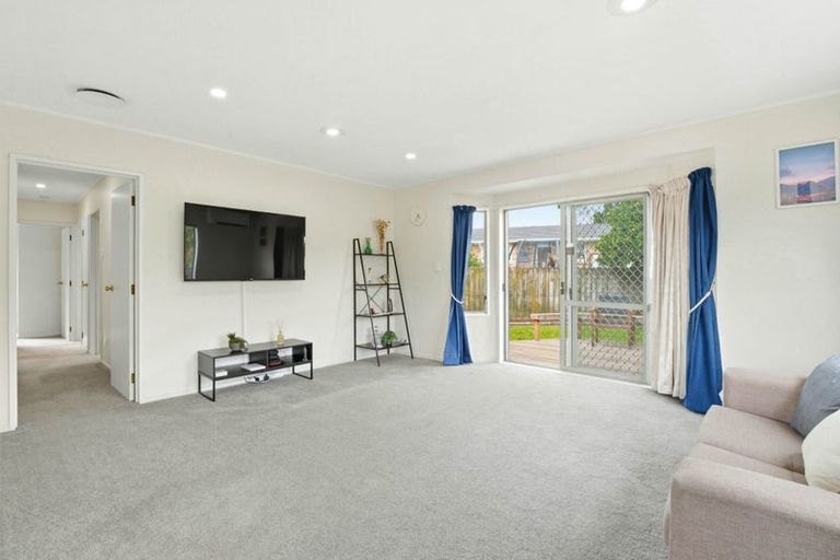 Photo of property in 4/14 Phoenix Place, Papatoetoe, Auckland, 2025