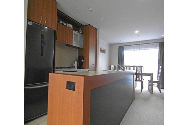 Photo of property in 5/168 Mokoia Road, Chatswood, Auckland, 0626