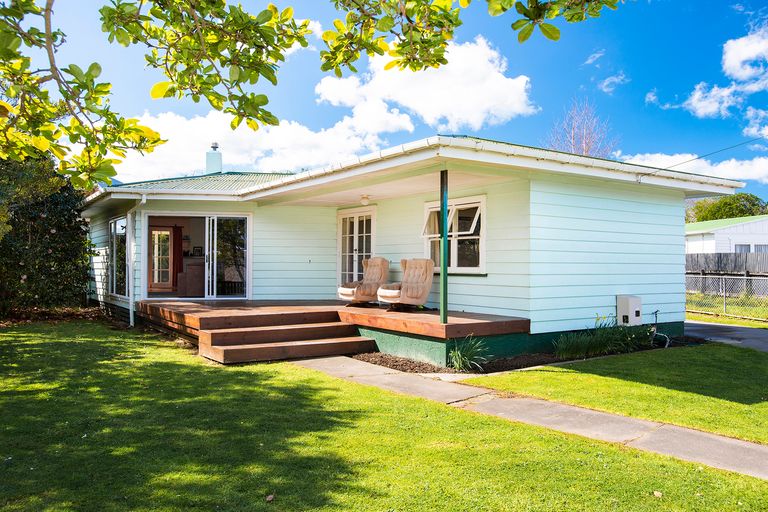 Photo of property in 21 Turenne Street, Inner Kaiti, Gisborne, 4010