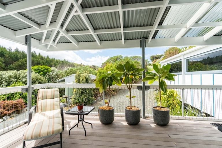 Photo of property in 1122 Whakapirau Road, Whakapirau, Maungaturoto, 0583