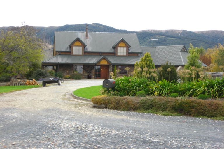 Photo of property in 10 Surrey Street, Tapanui, 9522