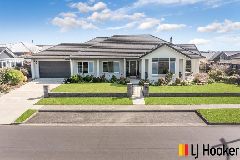 Photo of property in 24 William Andrew Road, Pukekohe, 2120