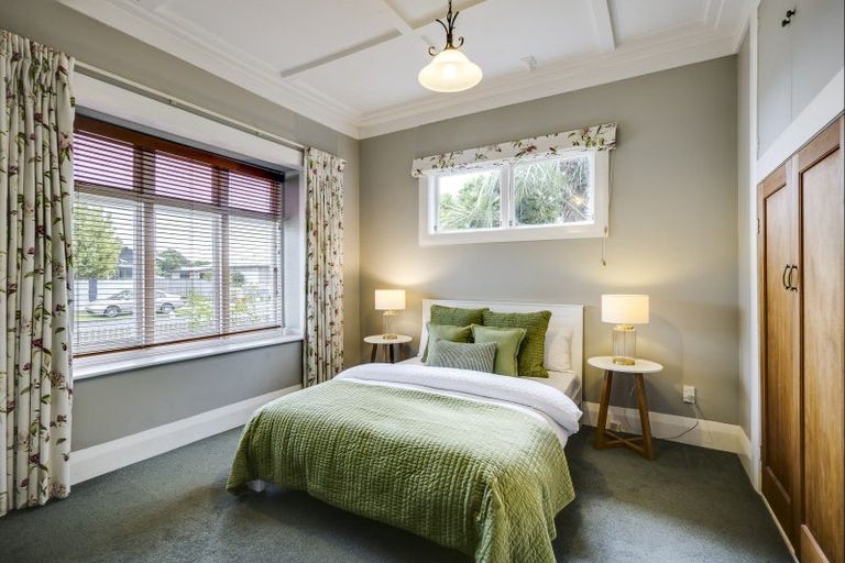 Photo of property in 11 Vigor Brown Street, Napier South, Napier, 4110