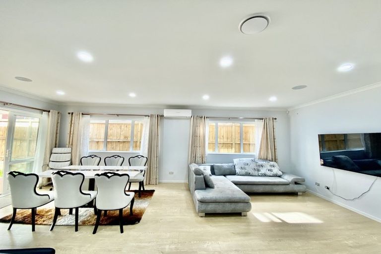 Photo of property in 40 Tinaku Road, Flat Bush, Auckland, 2019