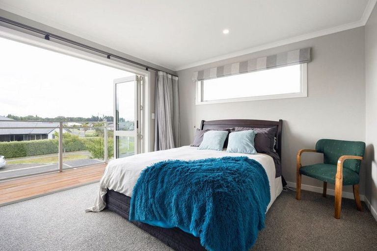 Photo of property in 46 Plescher Crescent, Leamington, Cambridge, 3432