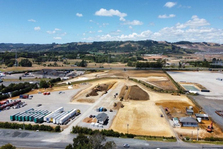 Photo of property in 1159 Great South Road, Runciman, Drury, 2578