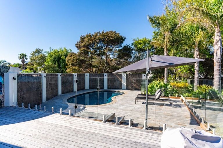 Photo of property in 13 Taranui Place, Mangawhai Heads, Mangawhai, 0505