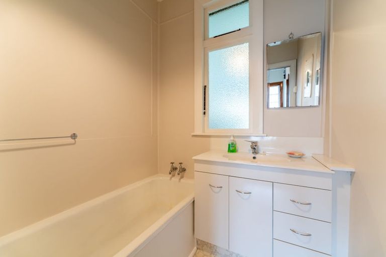 Photo of property in 4 Grey Street, Kurow, 9435