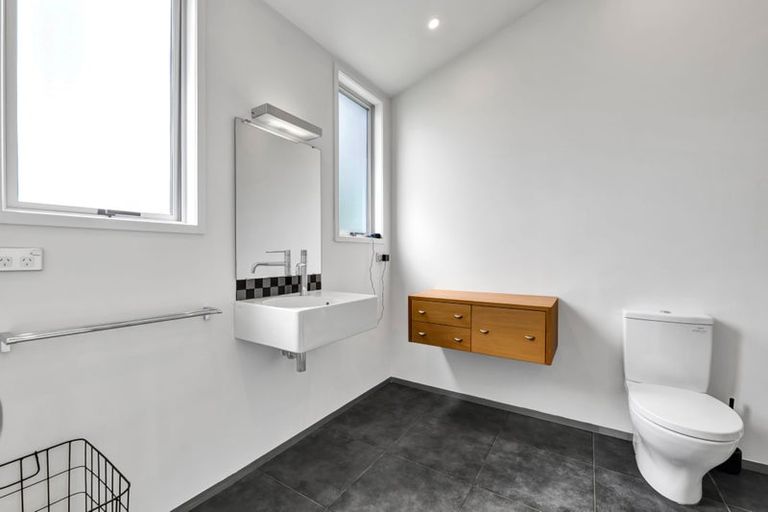 Photo of property in 129 Richmond Road, Brixton, New Plymouth, 4373