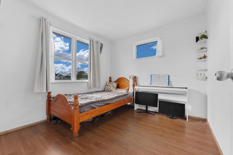 Photo of property in 1 Marybeth Place, Rosehill, Papakura, 2113