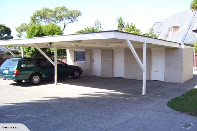 Photo of property in 2/10 Raewyn Place, Pakuranga, Auckland, 2010