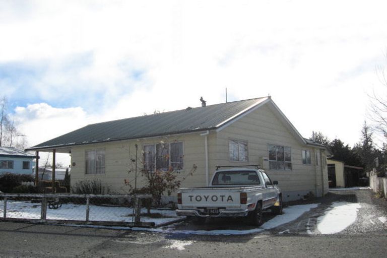 Photo of property in 20 Godley Street, Twizel, 7901