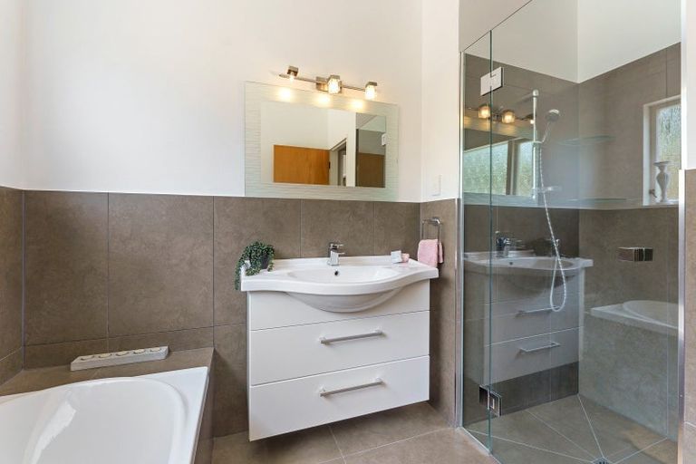 Photo of property in 123 North Manakau Road, Manakau, Levin, 5573