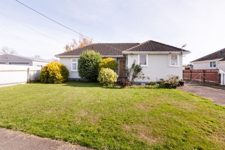Photo of property in 2 Edinburgh Street, Feilding, 4702