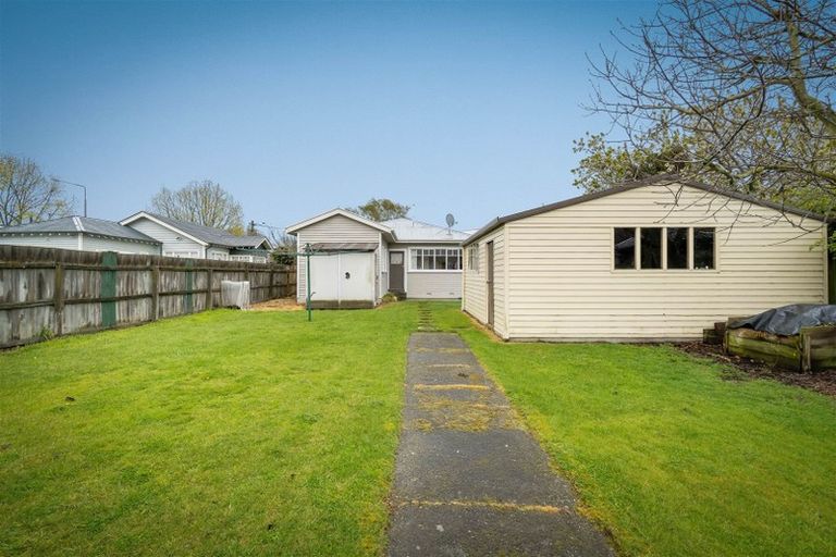 Photo of property in 6 Nortons Road, Avonhead, Christchurch, 8042