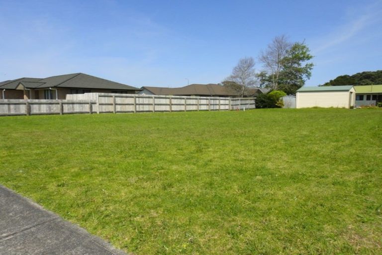 Photo of property in 42 Tamure Place, Ruakaka, 0116