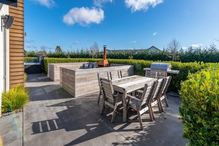 Photo of property in 14 Landsborough Drive, Darfield, 7571