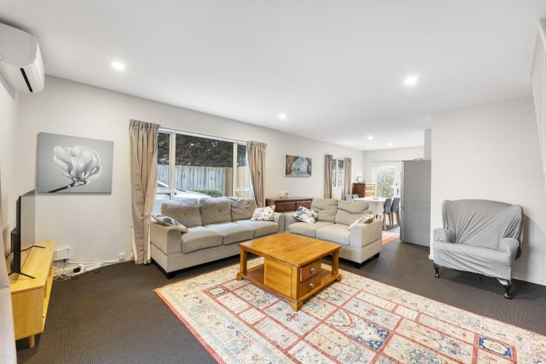 Photo of property in 2/8 Waldie Grove, Avalon, Lower Hutt, 5011