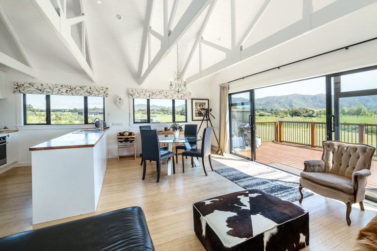 Photo of property in 50 Flax Cutter Lane, Woodside, Greytown, 5794