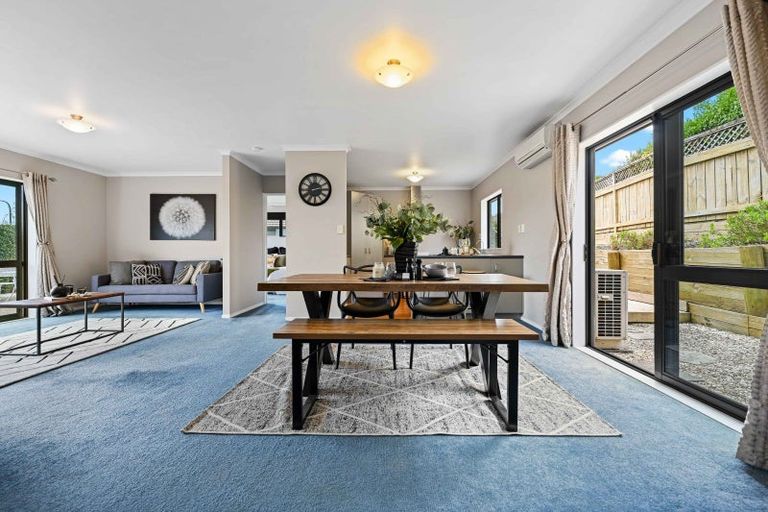 Photo of property in 30 Pointon Glade, Grandview Heights, Hamilton, 3200