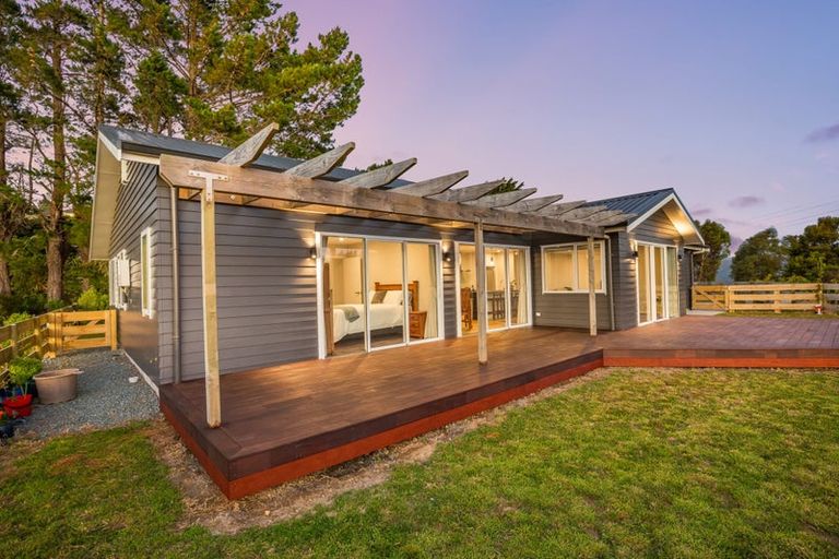 Photo of property in 53a Kaitangata Crescent, Kelson, Lower Hutt, 5010