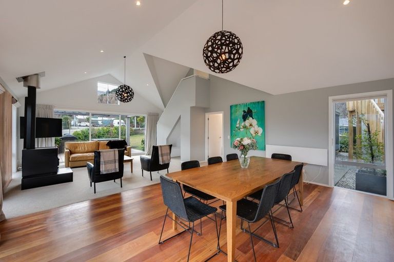 Photo of property in 17 Flynn Lane, Arrowtown, 9302
