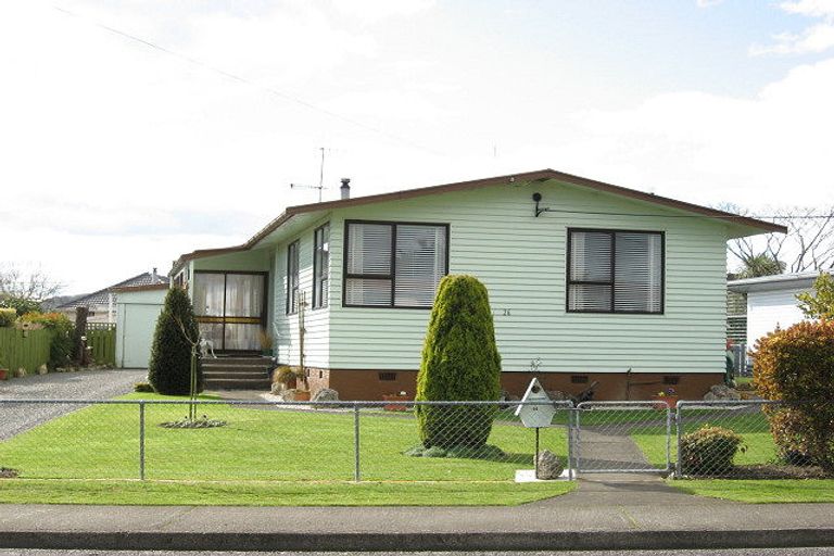 Photo of property in 26 Freyberg Terrace, Waipukurau, 4200