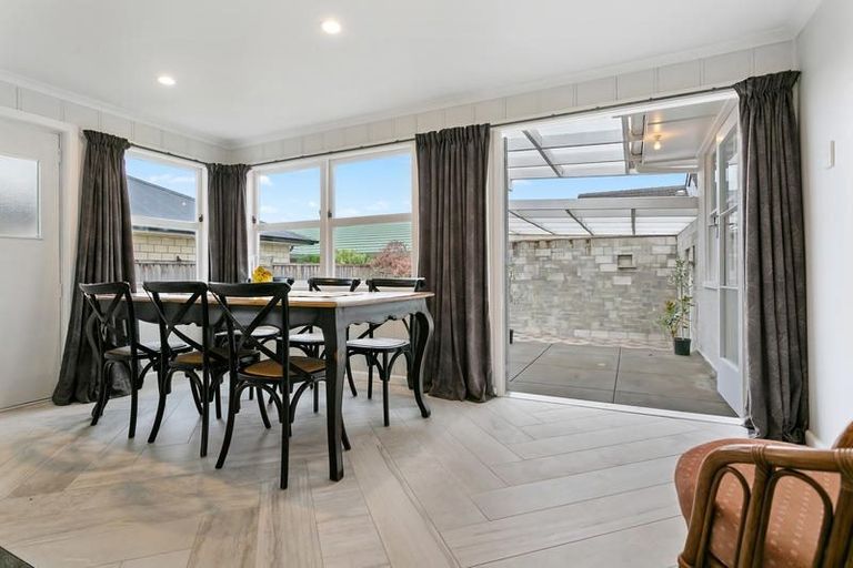 Photo of property in 110a Williams Street, Cambridge, 3434