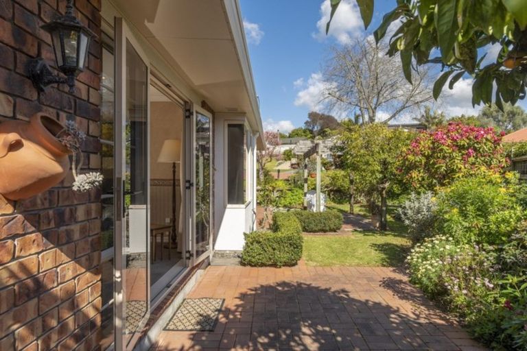 Photo of property in 5 Buckingham Place, Bethlehem, Tauranga, 3110