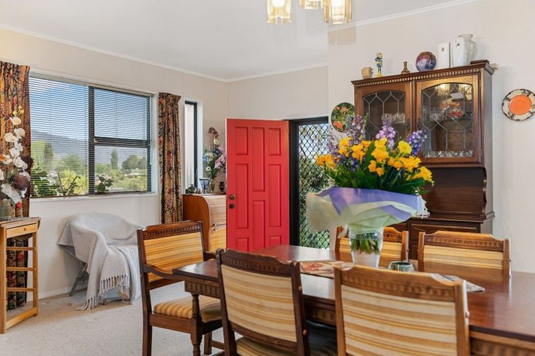 Photo of property in 9 Neri Crescent, Pomare, Rotorua, 3015