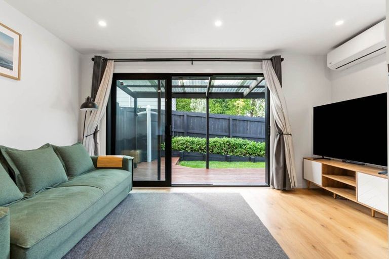 Photo of property in 1b Stott Avenue, Birkdale, Auckland, 0626