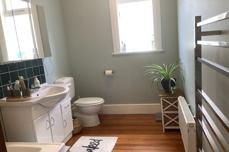 Photo of property in 1 Tennyson Street, Petone, Lower Hutt, 5012