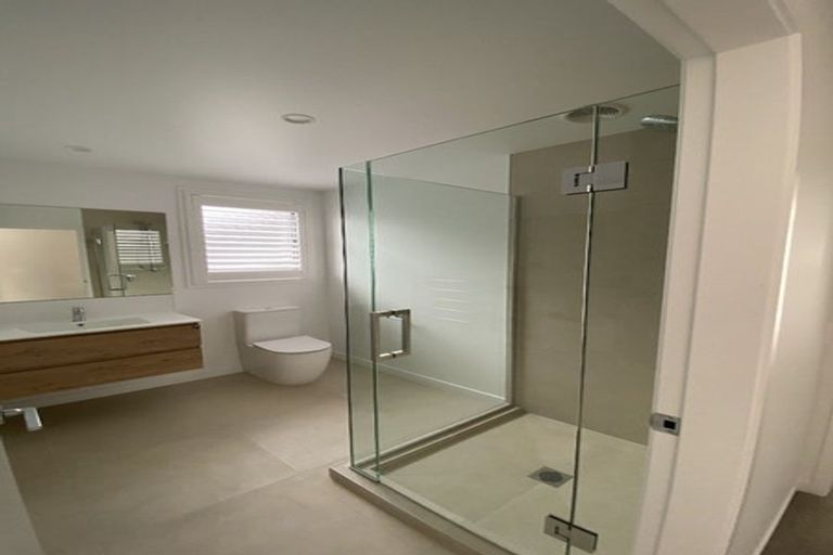 Photo of property in 18 Chapman Way, Jacks Point, 9371