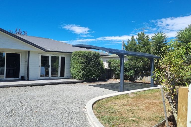 Photo of property in 8 Sackville Street, Martinborough, 5711