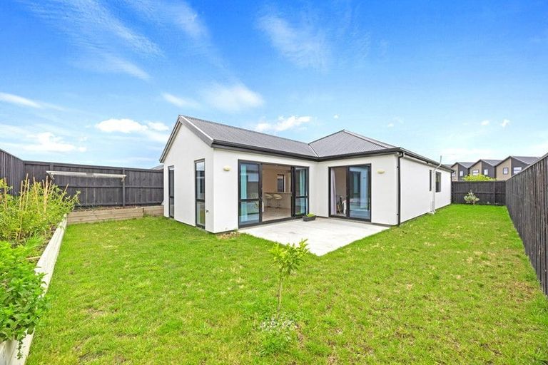 Photo of property in 15 Jean Batten Lane, Rolleston, 7615