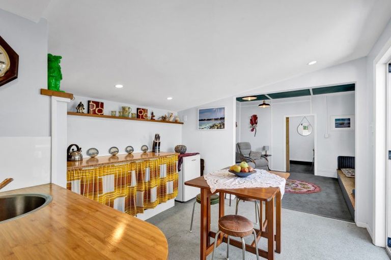 Photo of property in 11 Dieffenbach Street, Opunake, 4616