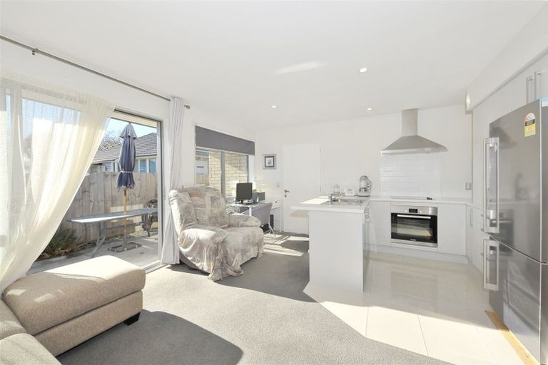 Photo of property in 30 Ballantyne Avenue, Upper Riccarton, Christchurch, 8041