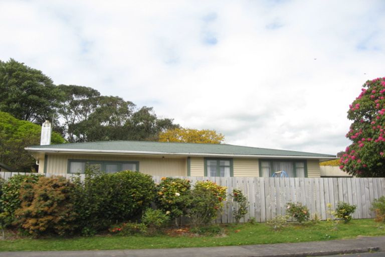 Photo of property in 203 Frankley Road, Frankleigh Park, New Plymouth, 4310