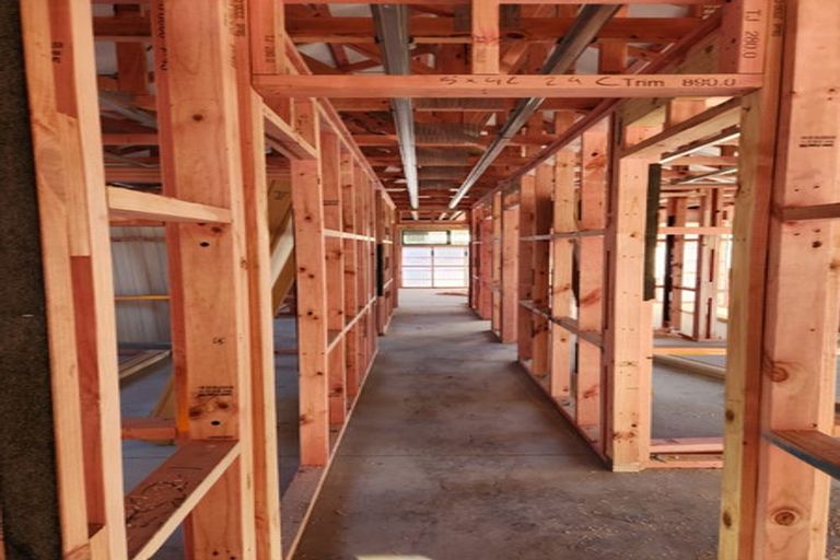 Photo of property in 17 Henshaw Street, Woodend, 7610