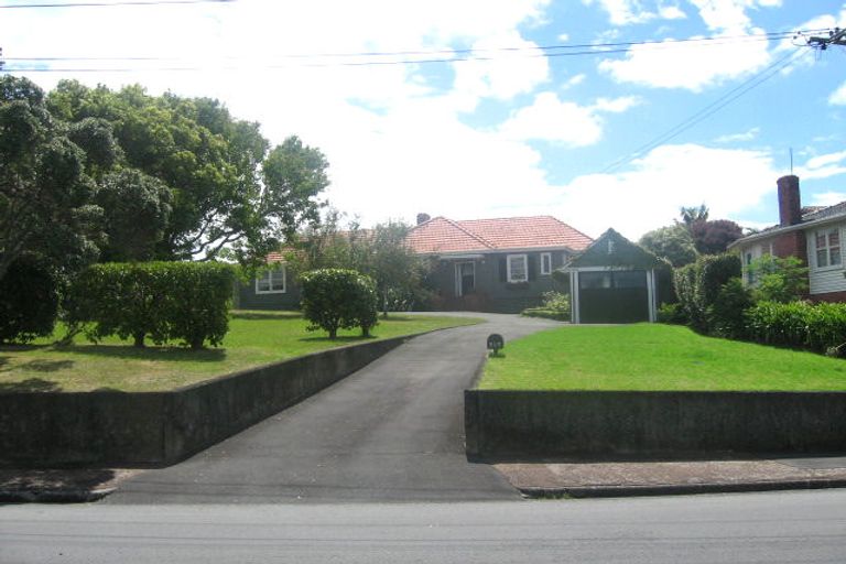 Property details for 567 Riddell Road, Glendowie, Auckland, 1071