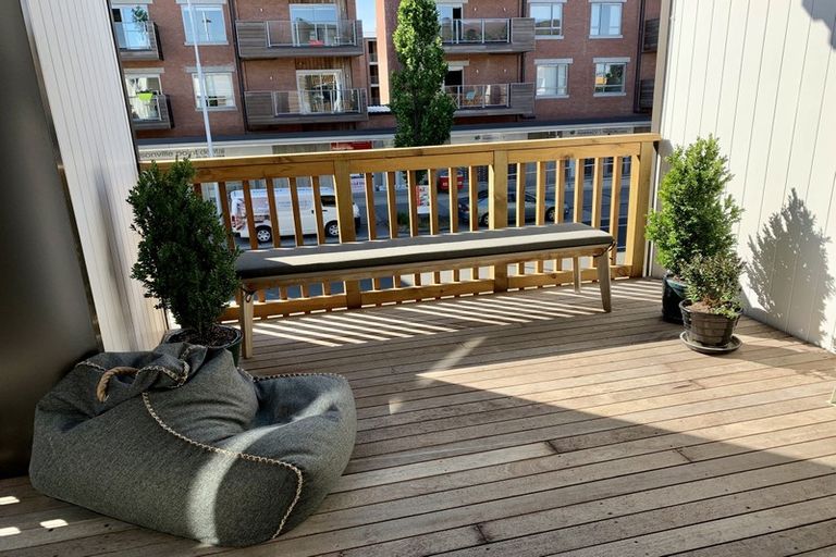 Photo of property in 215 Hobsonville Point Road, Hobsonville, Auckland, 0616