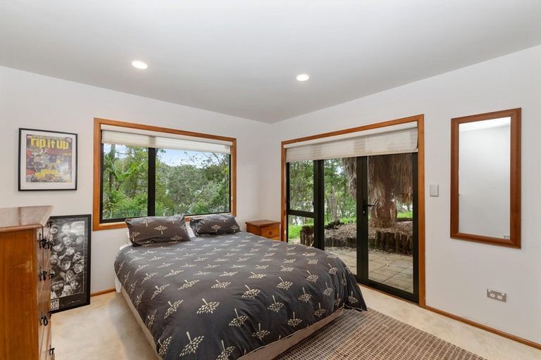 Photo of property in 44 Paturoa Road, Titirangi, Auckland, 0604