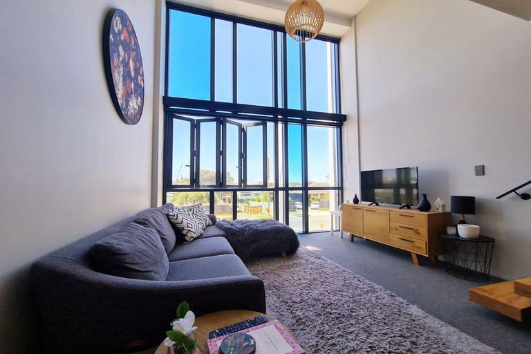 Photo of property in 10/436 Maunganui Road, Mount Maunganui, 3116