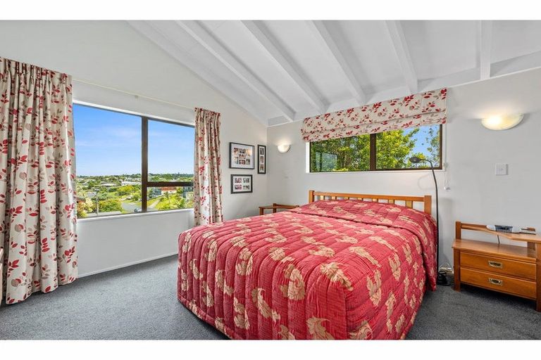 Photo of property in 2/39 Killarney Avenue, Torbay, Auckland, 0630